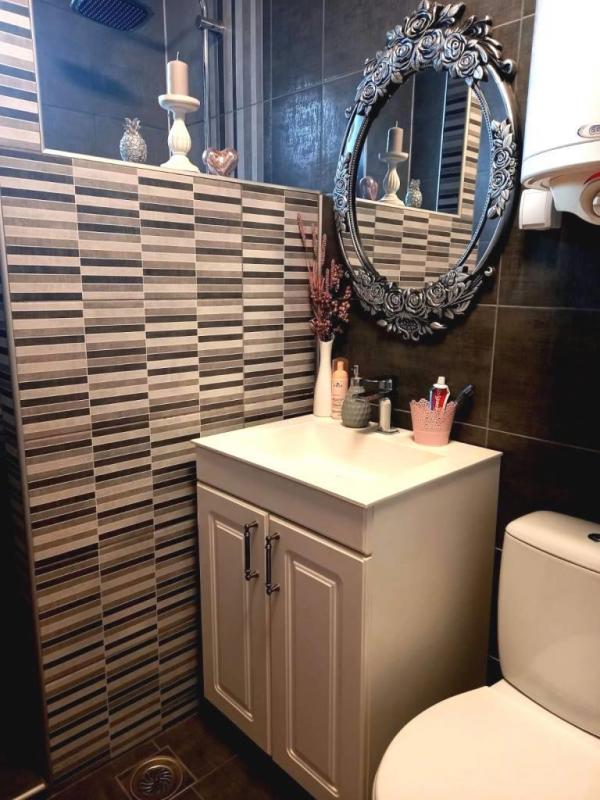 Slika 4 - Jednoiposoban, 56m2, Niš centar Niš, sa terasom